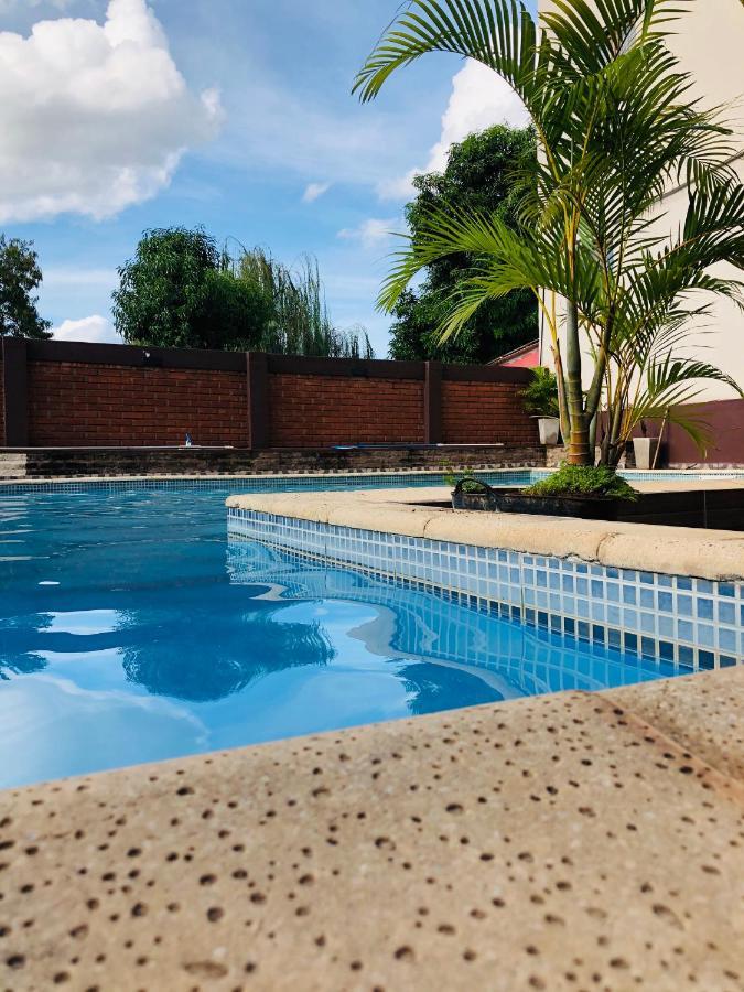 La Familia Hotel Puerto Iguazú Eksteriør bilde